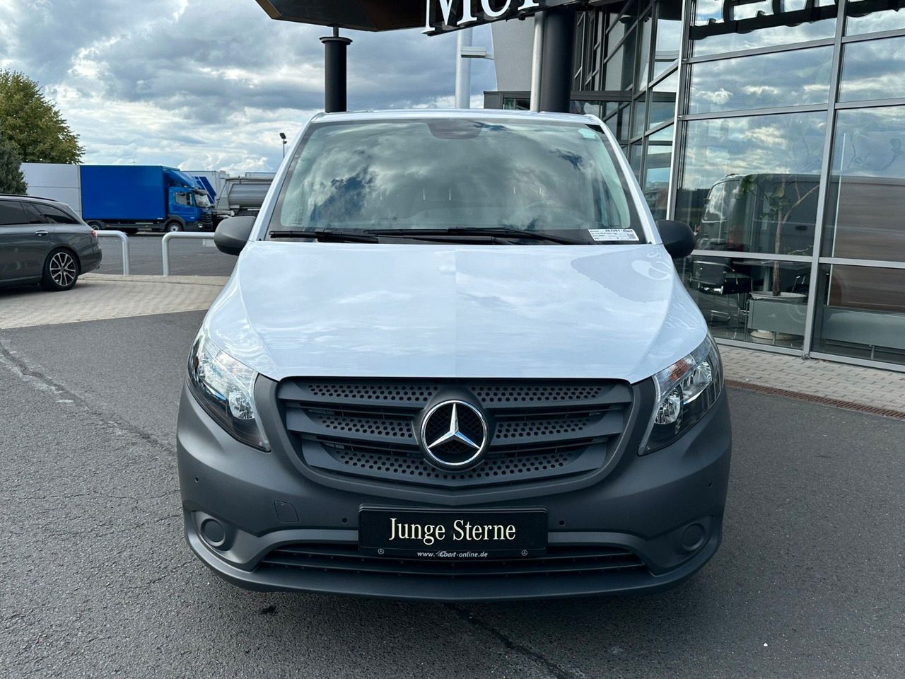 Mercedes-Benz Vito 116 CDI Klima Kamera Audio40 SHZ - فان المدمجة: صورة 2 Mercedes-Benz Vito 116 CDI Klima Kamera Audio40 SHZ - فان المدمجة: صورة 2