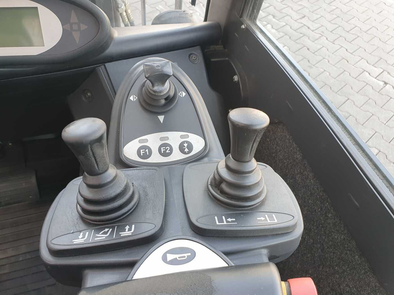 رافعة شوكية ديزل Still RX70-35 / Duplex: 3.50m! / 9.214h / SS: صورة 13 رافعة شوكية ديزل Still RX70-35 / Duplex: 3.50m! / 9.214h / SS: صورة 13