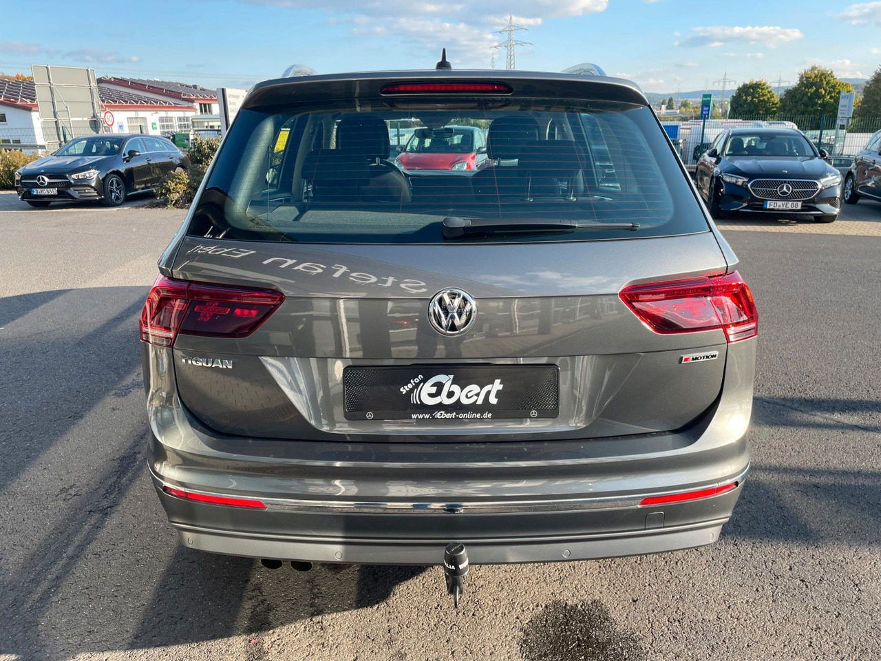 Volkswagen Tiguan 2.0 TSI Highline 4M AHK+LED+DAB+ACC+PDC - سيارة دفع رباعي: صورة 4 Volkswagen Tiguan 2.0 TSI Highline 4M AHK+LED+DAB+ACC+PDC - سيارة دفع رباعي: صورة 4