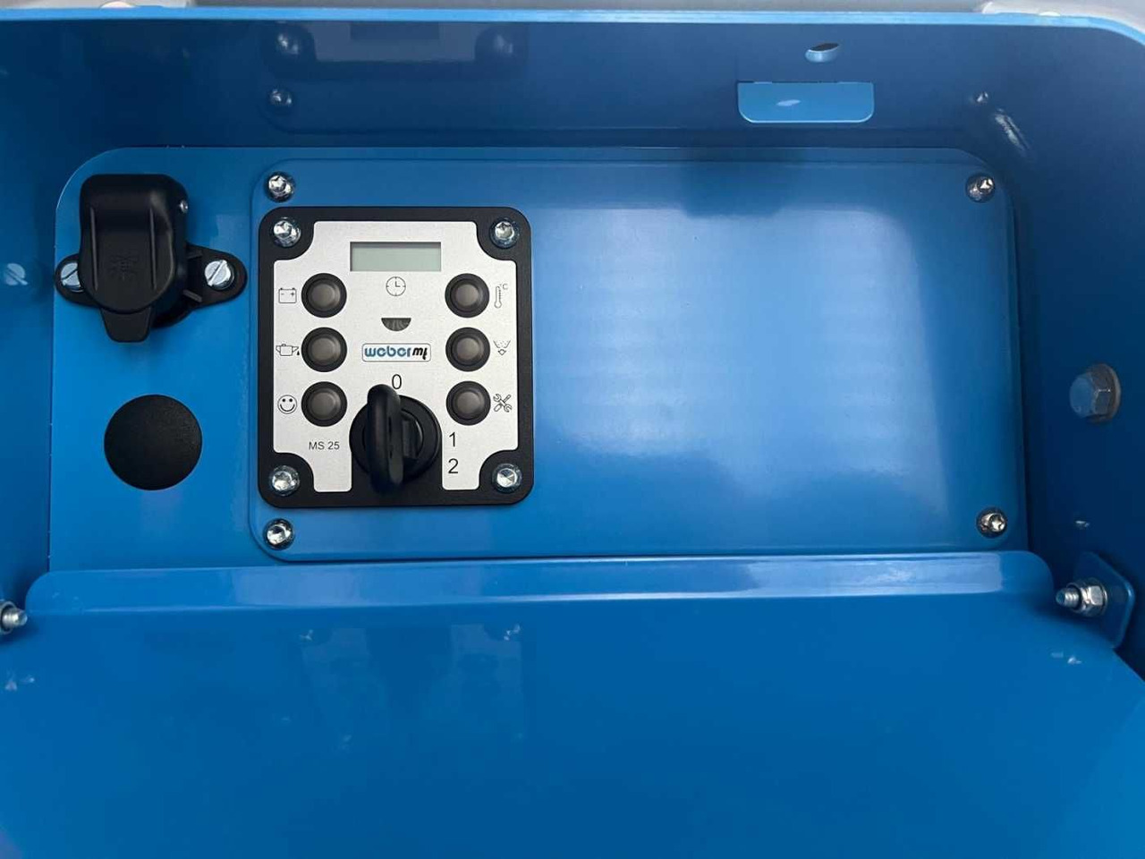 صفيحة هزازة Weber CR 8 MDM Hatz-Diesel / 601kg / DEMO / 2022: صورة 10 صفيحة هزازة Weber CR 8 MDM Hatz-Diesel / 601kg / DEMO / 2022: صورة 10