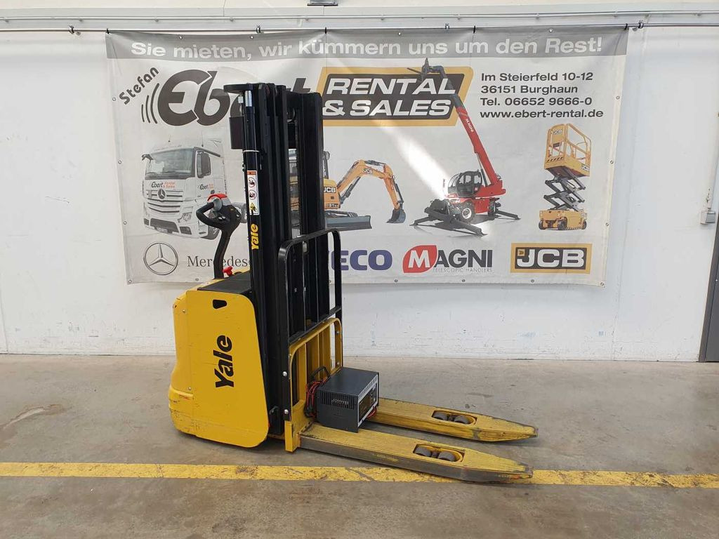 Yale MS 12 AC / Triplex: 4m! / nur 683h! / 2014 - آلة تكديس: صورة 1 Yale MS 12 AC / Triplex: 4m! / nur 683h! / 2014 - آلة تكديس: صورة 1