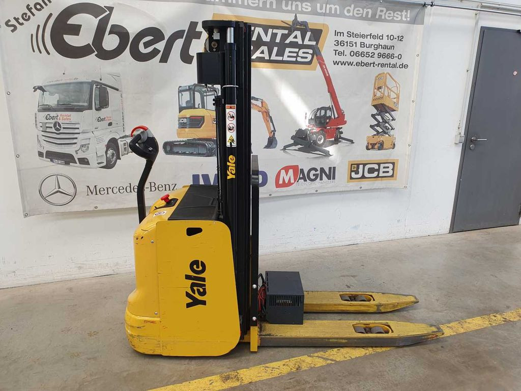 Yale MS 12 AC / Triplex: 4m! / nur 683h! / 2014 - آلة تكديس: صورة 2 Yale MS 12 AC / Triplex: 4m! / nur 683h! / 2014 - آلة تكديس: صورة 2