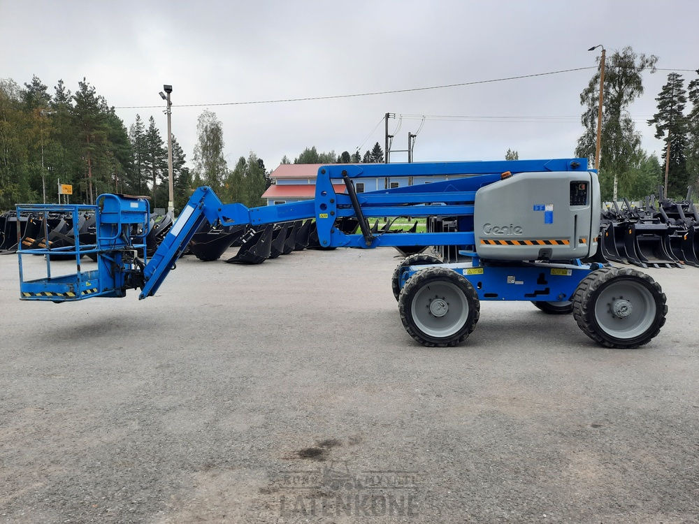 Genie Z-51/30J RT 4x4 Kuukulkija - مرفاع مفصلي: صورة 5 Genie Z-51/30J RT 4x4 Kuukulkija - مرفاع مفصلي: صورة 5
