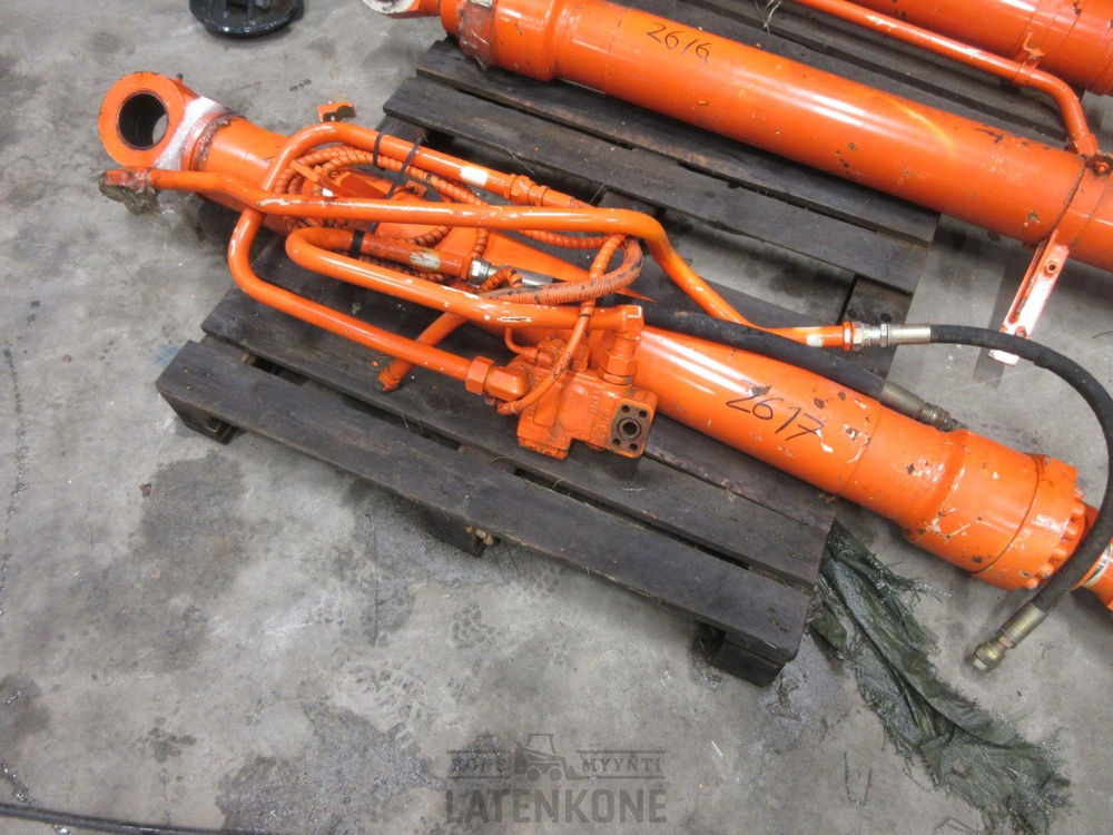 Hitachi Hitachi ZX210 nostosylinteri ID 2617 UUSI - أسطوانة هيدروليكية - آلات الإنشاء: صورة 3 Hitachi Hitachi ZX210 nostosylinteri ID 2617 UUSI - أسطوانة هيدروليكية - آلات الإنشاء: صورة 3