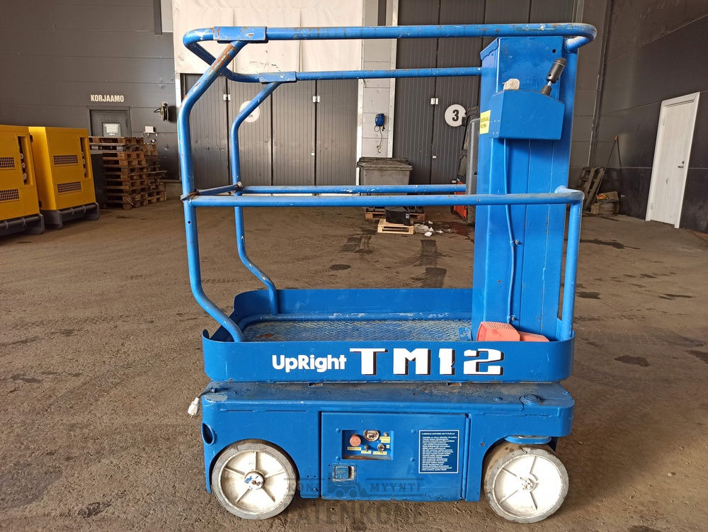 UpRight TM12 Akkusaksilava - مرفاع بصاري عمودي: صورة 1 UpRight TM12 Akkusaksilava - مرفاع بصاري عمودي: صورة 1