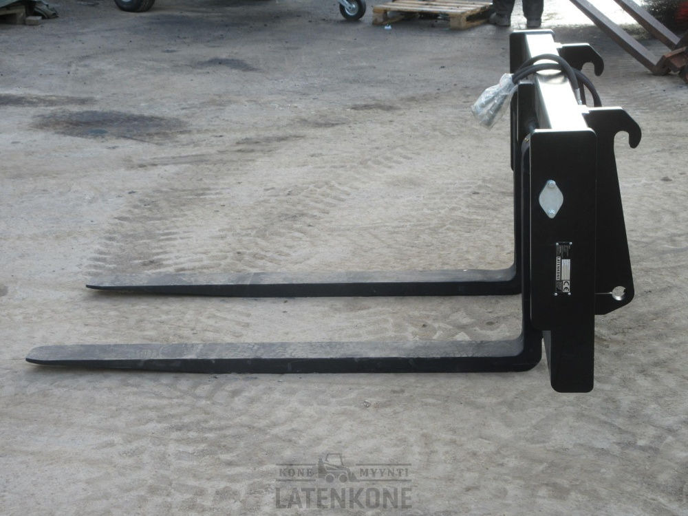Volvo Hydrauliset trukkipiikit 5000kg 1500mm/1500mm PIN L40-L45 - مشعبات - آلات الإنشاء: صورة 4 Volvo Hydrauliset trukkipiikit 5000kg 1500mm/1500mm PIN L40-L45 - مشعبات - آلات الإنشاء: صورة 4