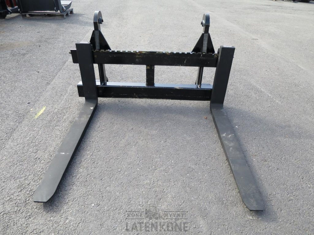 Volvo Trukkipiikit 5000kg 1500mm/1200mm 3A Volvo BM - مشعبات - آلات الإنشاء: صورة 2 Volvo Trukkipiikit 5000kg 1500mm/1200mm 3A Volvo BM - مشعبات - آلات الإنشاء: صورة 2