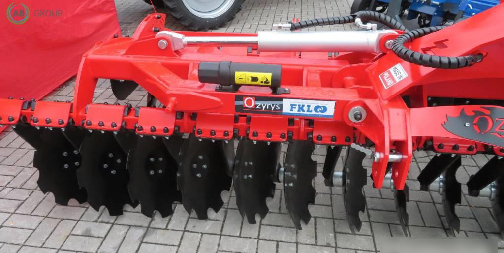 Awemak hydraulic folding disc harrow Ozyrys BTH40, 4 m - مسفلة قرصية: صورة 2 Awemak hydraulic folding disc harrow Ozyrys BTH40, 4 m - مسفلة قرصية: صورة 2