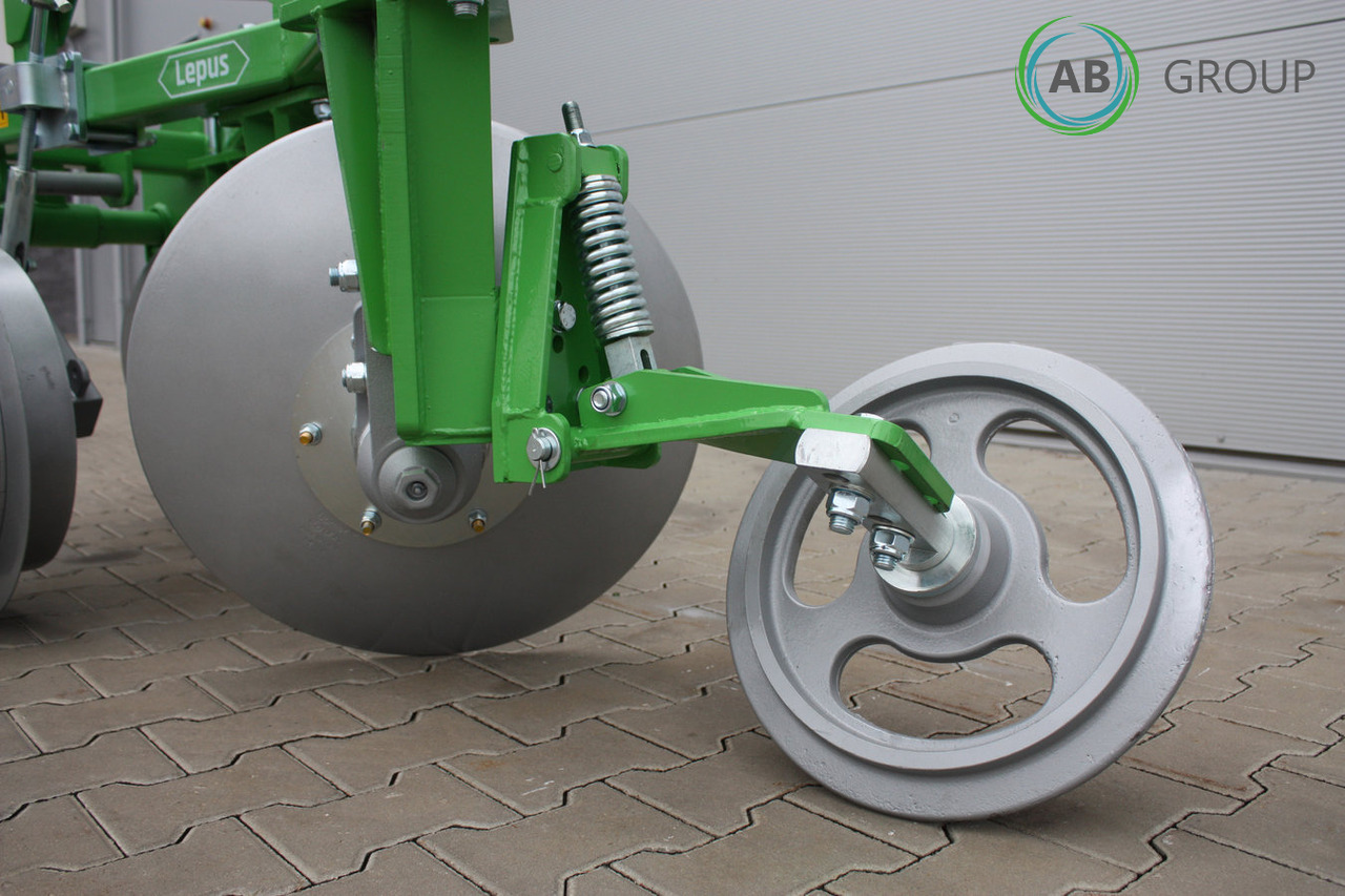 Bomet U040/2 Lepus 4 disc plow - محراث: صورة 5 Bomet U040/2 Lepus 4 disc plow - محراث: صورة 5