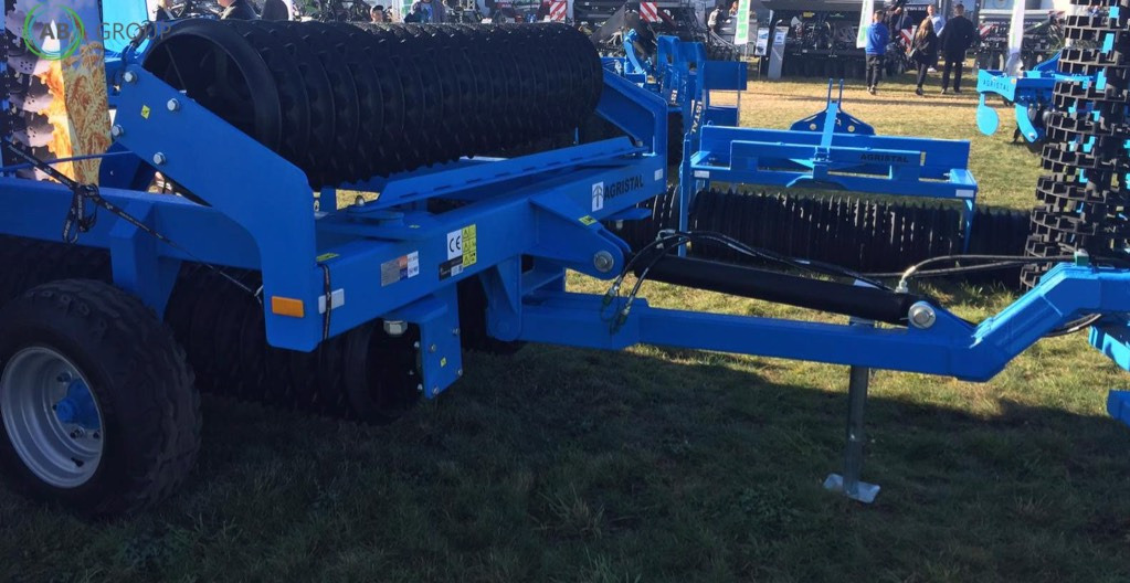 Cambridge hydraulically foldable roller 6.2 m 530 mm Agristal WUC - مدحلة زراعية: صورة 2 Cambridge hydraulically foldable roller 6.2 m 530 mm Agristal WUC - مدحلة زراعية: صورة 2