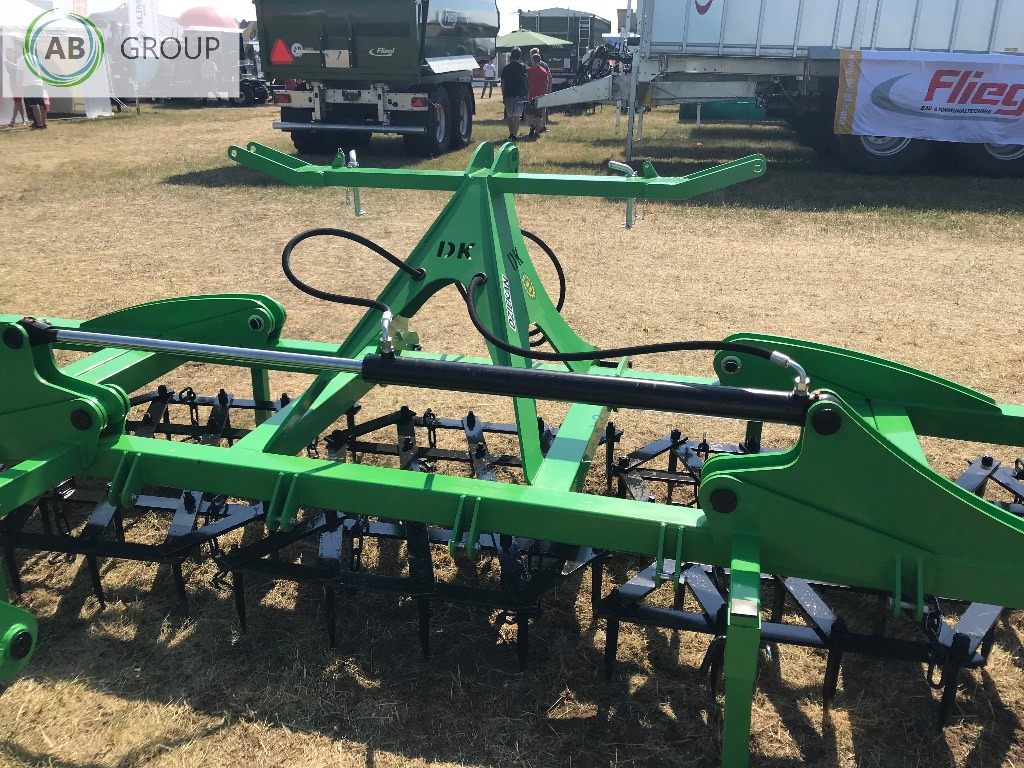 Dziekan hydraulic folding meadow harrow WUKA 5m 5C20H - مسفلة ذات جنزير: صورة 5 Dziekan hydraulic folding meadow harrow WUKA 5m 5C20H - مسفلة ذات جنزير: صورة 5