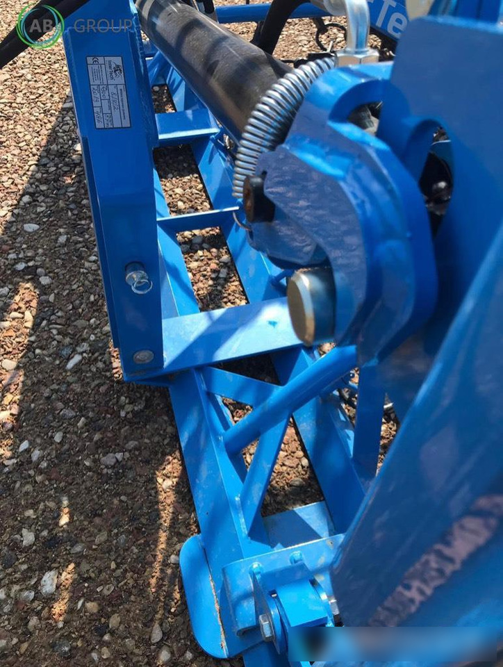 Inter-Tech meadow meadow harrow 8 m - مسفلة ذات جنزير: صورة 2 Inter-Tech meadow meadow harrow 8 m - مسفلة ذات جنزير: صورة 2