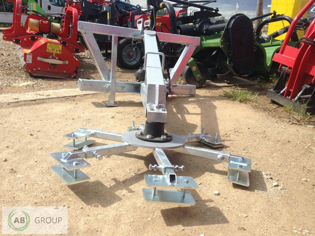 Metal-Technik feed pusher - معدات الماشية: صورة 1 Metal-Technik feed pusher - معدات الماشية: صورة 1
