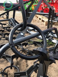 Metal-Technik meadow harrow 3 m - مسفلة ذات جنزير: صورة 3 Metal-Technik meadow harrow 3 m - مسفلة ذات جنزير: صورة 3