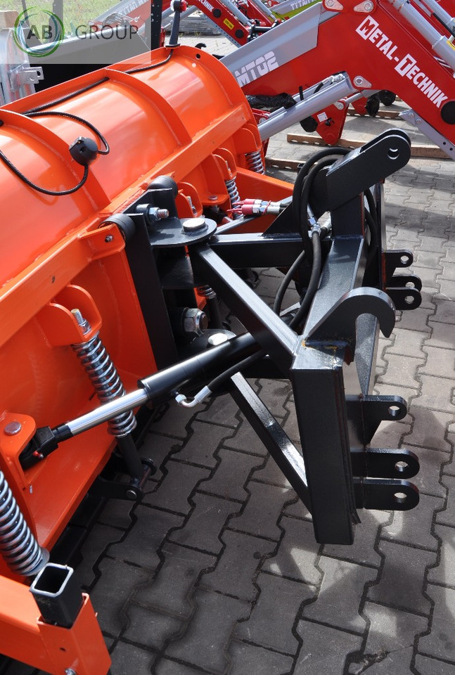 Metal-Technik snow plow  3.0 m category II - كاسحة ثلوج - آلات زراعية: صورة 5 Metal-Technik snow plow  3.0 m category II - كاسحة ثلوج - آلات زراعية: صورة 5