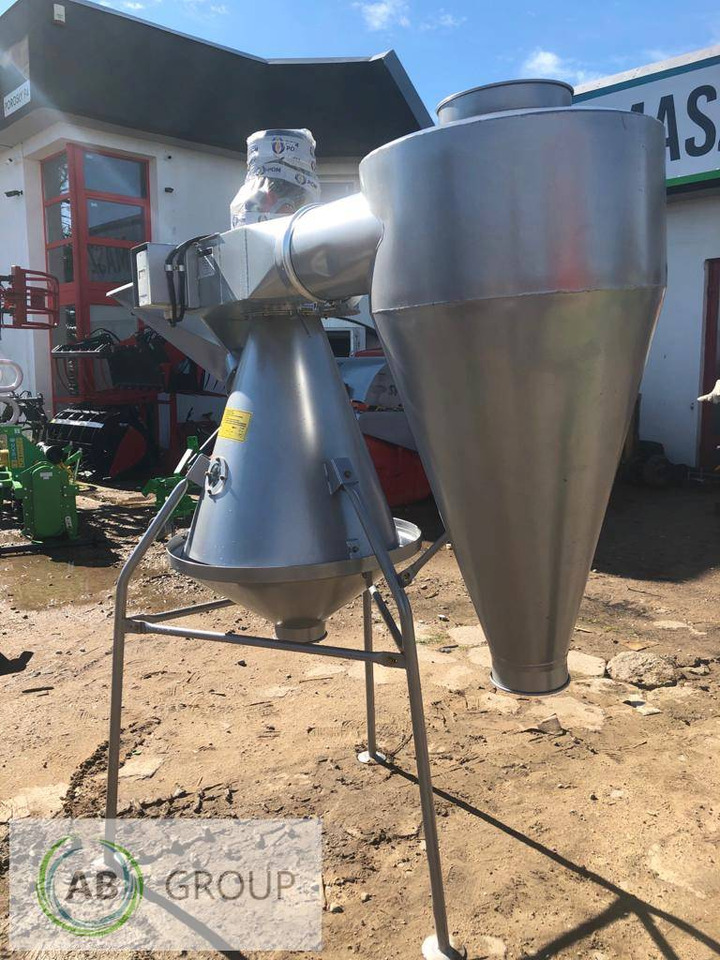 POM Augustów grain separator M502 - منظف الحبوب: صورة 2 POM Augustów grain separator M502 - منظف الحبوب: صورة 2