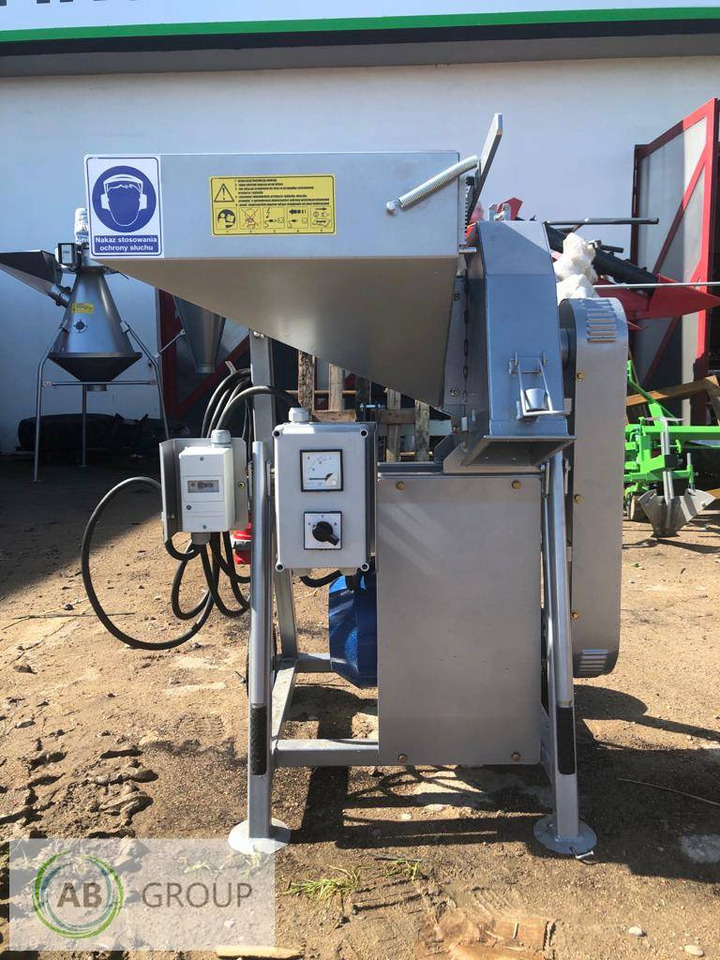 POM Augustów grain shredder H115/1 - معدات ما بعد الحصاد: صورة 1 POM Augustów grain shredder H115/1 - معدات ما بعد الحصاد: صورة 1
