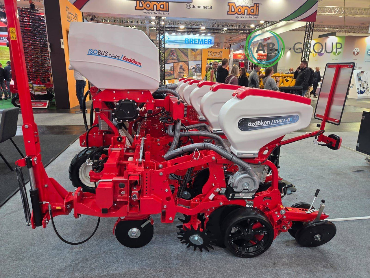 Siewnik OZDOKEN 6-rzędowy VPKT-DGE6 napęd elektryczny i ISOBUS - آلة البذر الدقيق: صورة 3 Siewnik OZDOKEN 6-rzędowy VPKT-DGE6 napęd elektryczny i ISOBUS - آلة البذر الدقيق: صورة 3