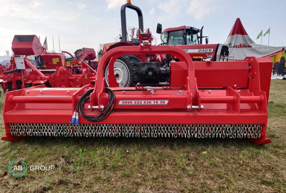 Toscano 2,4m flail mower - demo version - التقطيع جزازة/ ماكينات قطع الحشائش: صورة 3 Toscano 2,4m flail mower - demo version - التقطيع جزازة/ ماكينات قطع الحشائش: صورة 3
