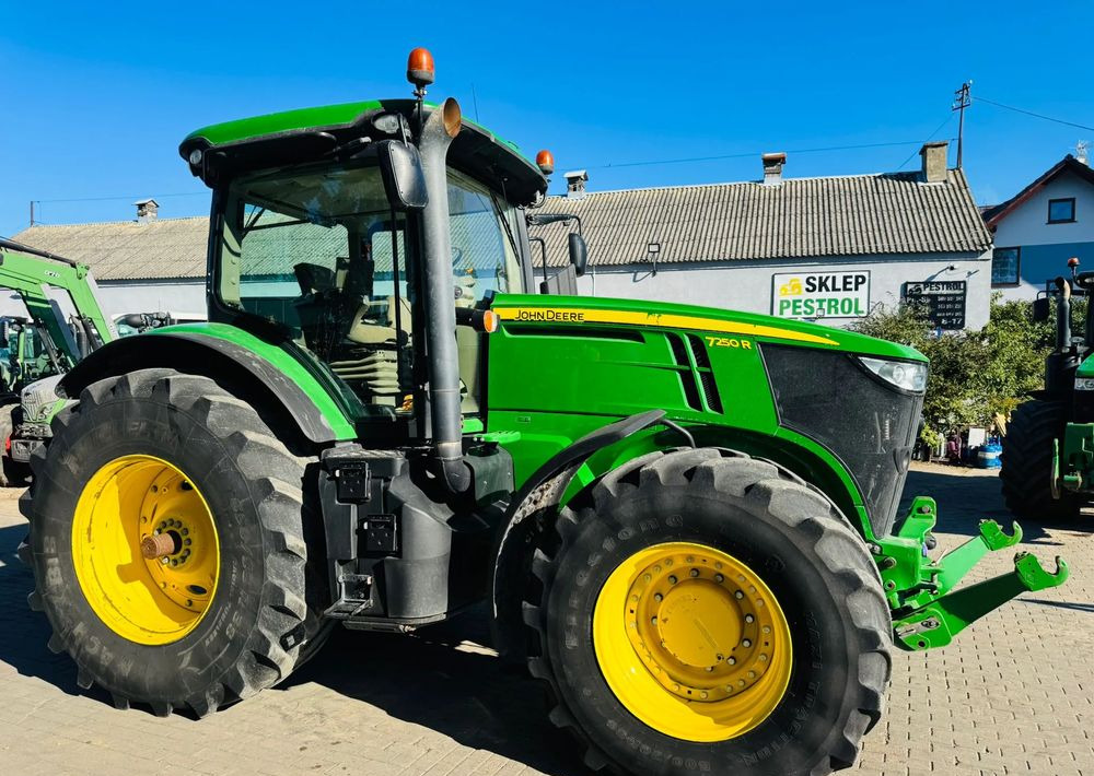 John Deere 7250R - جرار: صورة 3 John Deere 7250R - جرار: صورة 3