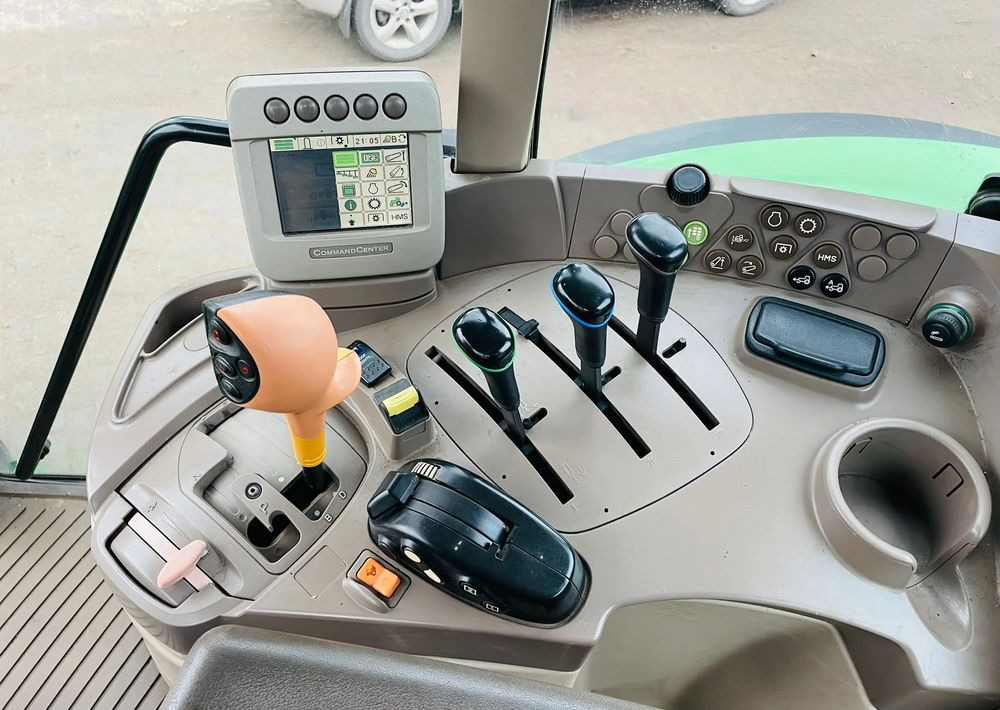 جرار John Deere 7430: صورة 11