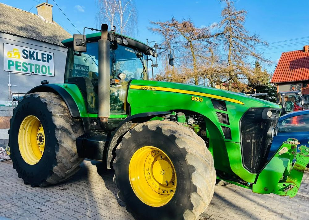 John Deere 8130 - جرار: صورة 1 John Deere 8130 - جرار: صورة 1