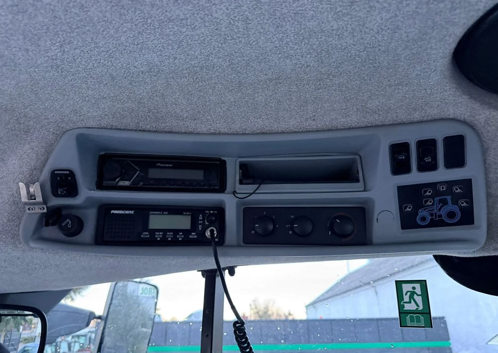 جرار New Holland T7.230 Blue Power Autocommand: صورة 18 جرار New Holland T7.230 Blue Power Autocommand: صورة 18