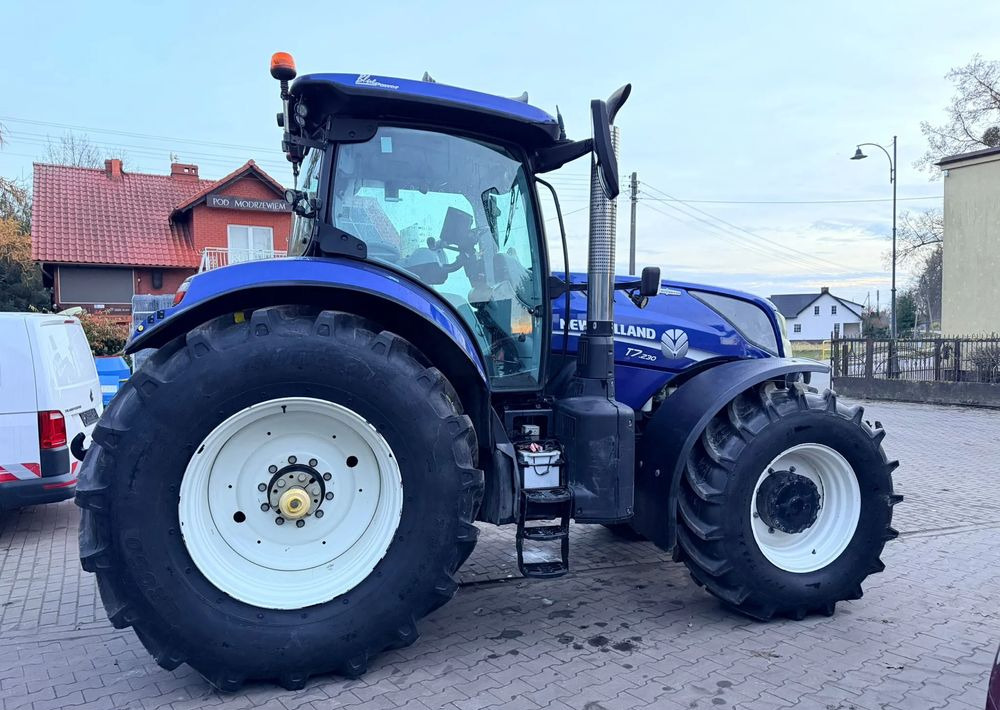 جرار New Holland T7.230 Blue Power Autocommand: صورة 6 جرار New Holland T7.230 Blue Power Autocommand: صورة 6