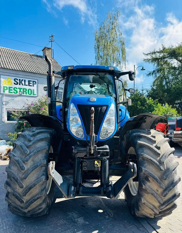 New Holland T7030 - جرار: صورة 4 New Holland T7030 - جرار: صورة 4