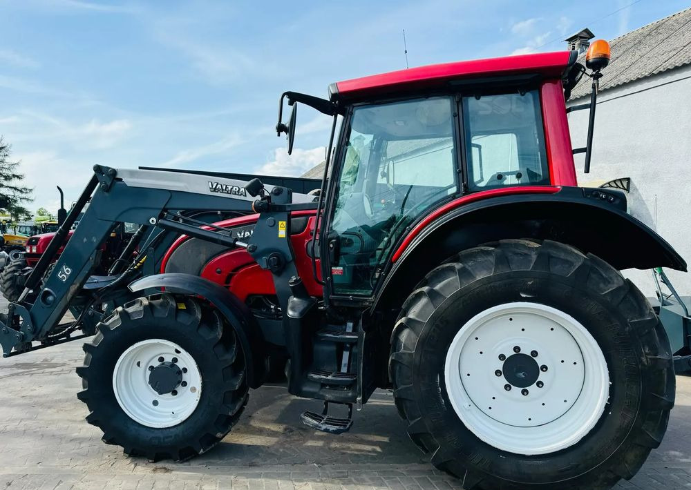 Valtra N101 - جرار: صورة 4 Valtra N101 - جرار: صورة 4