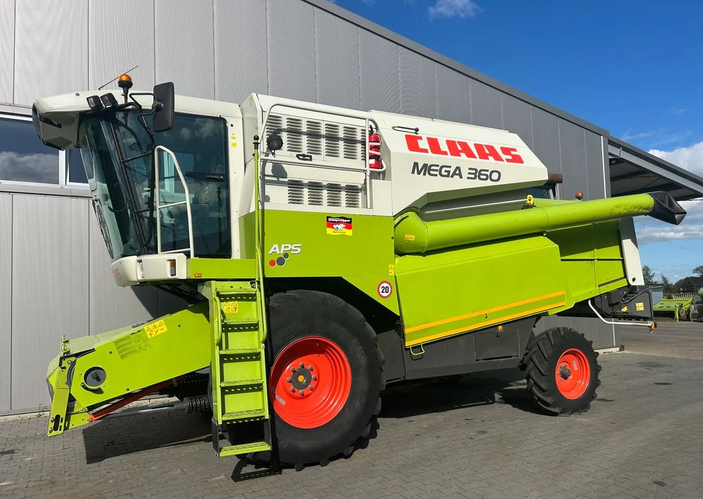 Claas Mega 360 - حصادة: صورة 1 Claas Mega 360 - حصادة: صورة 1