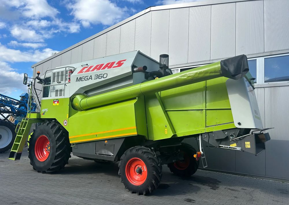 Claas Mega 360 - حصادة: صورة 2 Claas Mega 360 - حصادة: صورة 2
