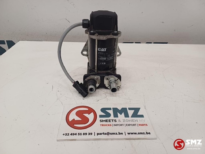 Caterpillar Fuel pump Caterpillar - نظام الوقود - معدات المناولة: صورة 1 Caterpillar Fuel pump Caterpillar - نظام الوقود - معدات المناولة: صورة 1