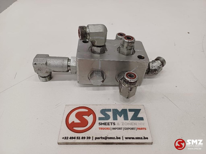 Caterpillar Hydraulic block Caterpillar - أجهزة هيدروليكية - شاحنة: صورة 1 Caterpillar Hydraulic block Caterpillar - أجهزة هيدروليكية - شاحنة: صورة 1