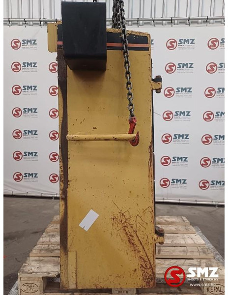 Caterpillar Occ grille D6M Caterpillar - غطاء السيارة: صورة 3 Caterpillar Occ grille D6M Caterpillar - غطاء السيارة: صورة 3