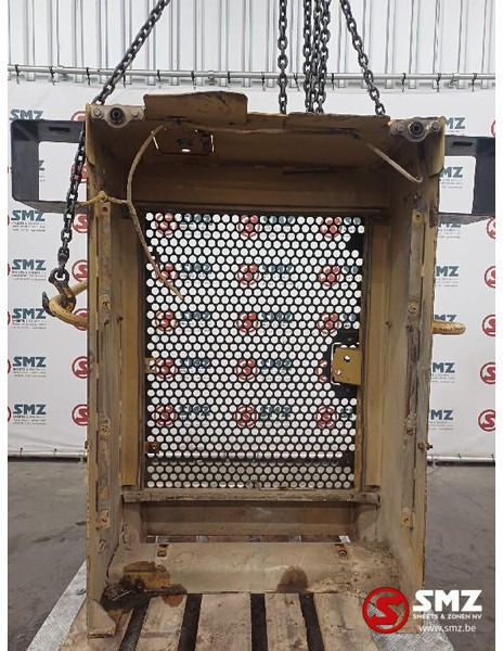 Caterpillar Occ grille D6M Caterpillar - غطاء السيارة: صورة 2 Caterpillar Occ grille D6M Caterpillar - غطاء السيارة: صورة 2