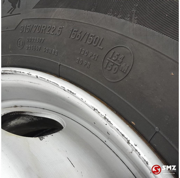 Continental Occ vrachtwagenband 315/70R22.5 156/150L Continent - إطارات - شاحنة: صورة 4 Continental Occ vrachtwagenband 315/70R22.5 156/150L Continent - إطارات - شاحنة: صورة 4