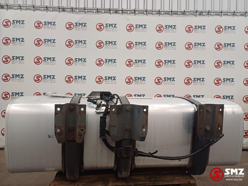 DAF Occ brandstoftank met steunen 750L DAF - خزان الوقود - شاحنة: صورة 2 DAF Occ brandstoftank met steunen 750L DAF - خزان الوقود - شاحنة: صورة 2