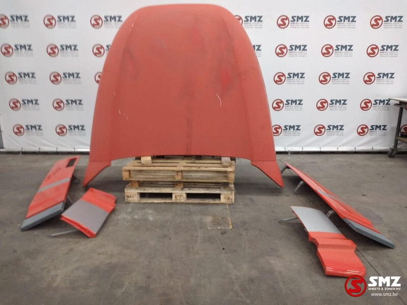 DAF Occ cabinespoilerset DAF XF 105 - الإيروديناميكية/ الجناح الخلفي - شاحنة: صورة 1 DAF Occ cabinespoilerset DAF XF 105 - الإيروديناميكية/ الجناح الخلفي - شاحنة: صورة 1