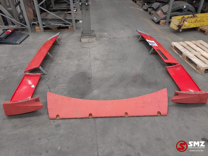 DAF Occ cabinespoilerset Daf XF105 1671843 1671846 129 - الإيروديناميكية/ الجناح الخلفي - شاحنة: صورة 1 DAF Occ cabinespoilerset Daf XF105 1671843 1671846 129 - الإيروديناميكية/ الجناح الخلفي - شاحنة: صورة 1