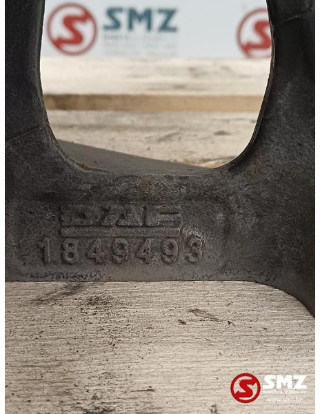 DAF Occ chassissteun rechts DAF - إطار هيكلي/ إطار معدني - شاحنة: صورة 5 DAF Occ chassissteun rechts DAF - إطار هيكلي/ إطار معدني - شاحنة: صورة 5