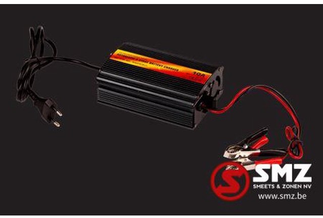 Diversen Batterij lader 12V 10AH - أداة للسيارة: صورة 1 Diversen Batterij lader 12V 10AH - أداة للسيارة: صورة 1
