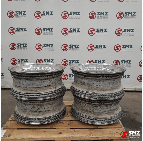 Diversen Occ set van 4 velgen 22.5x9.00 Alcoa - الجنوط - شاحنة: صورة 1 Diversen Occ set van 4 velgen 22.5x9.00 Alcoa - الجنوط - شاحنة: صورة 1
