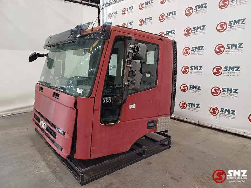 Iveco Occ Cabine Iveco Trakker - الكابينة والداخلية - شاحنة: صورة 3 Iveco Occ Cabine Iveco Trakker - الكابينة والداخلية - شاحنة: صورة 3