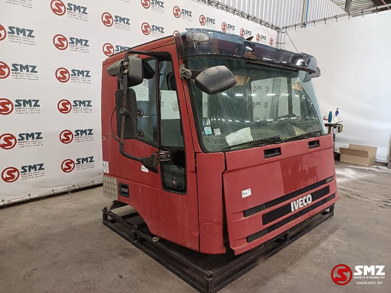 Iveco Occ Cabine Iveco Trakker - الكابينة والداخلية - شاحنة: صورة 4 Iveco Occ Cabine Iveco Trakker - الكابينة والداخلية - شاحنة: صورة 4