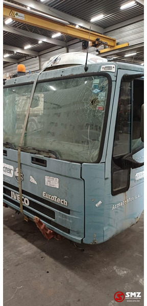 Iveco Occ cabine Iveco Eurotech - الكابينة والداخلية - شاحنة: صورة 1 Iveco Occ cabine Iveco Eurotech - الكابينة والداخلية - شاحنة: صورة 1