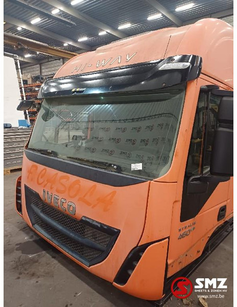 Iveco Occ cabine compleet Hi Way Stralis Iveco - الكابينة والداخلية - شاحنة: صورة 1 Iveco Occ cabine compleet Hi Way Stralis Iveco - الكابينة والداخلية - شاحنة: صورة 1