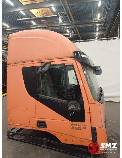Iveco Occ cabine compleet Hi Way Stralis Iveco - الكابينة والداخلية - شاحنة: صورة 3 Iveco Occ cabine compleet Hi Way Stralis Iveco - الكابينة والداخلية - شاحنة: صورة 3