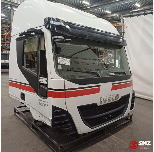 Iveco Occ cabine compleet Stralis Hi-Way Iveco - الكابينة والداخلية - شاحنة: صورة 1 Iveco Occ cabine compleet Stralis Hi-Way Iveco - الكابينة والداخلية - شاحنة: صورة 1