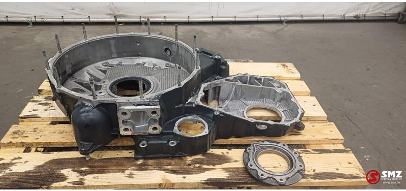 Iveco Occ vliegwielhuis F3AE3681 Cursor10 Iveco - المحرك و قطع الغيار - شاحنة: صورة 2 Iveco Occ vliegwielhuis F3AE3681 Cursor10 Iveco - المحرك و قطع الغيار - شاحنة: صورة 2